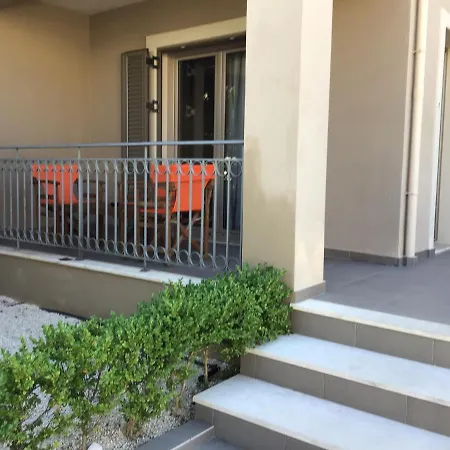 D'angelos Apartament Karavomylos