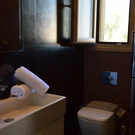 Apartament D'angelos Karavomylos