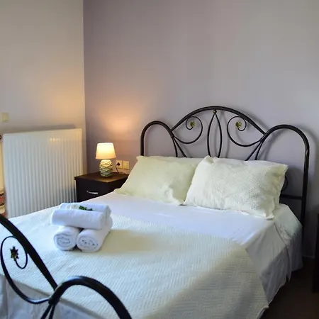 D'angelos Apartamento Karavomylos